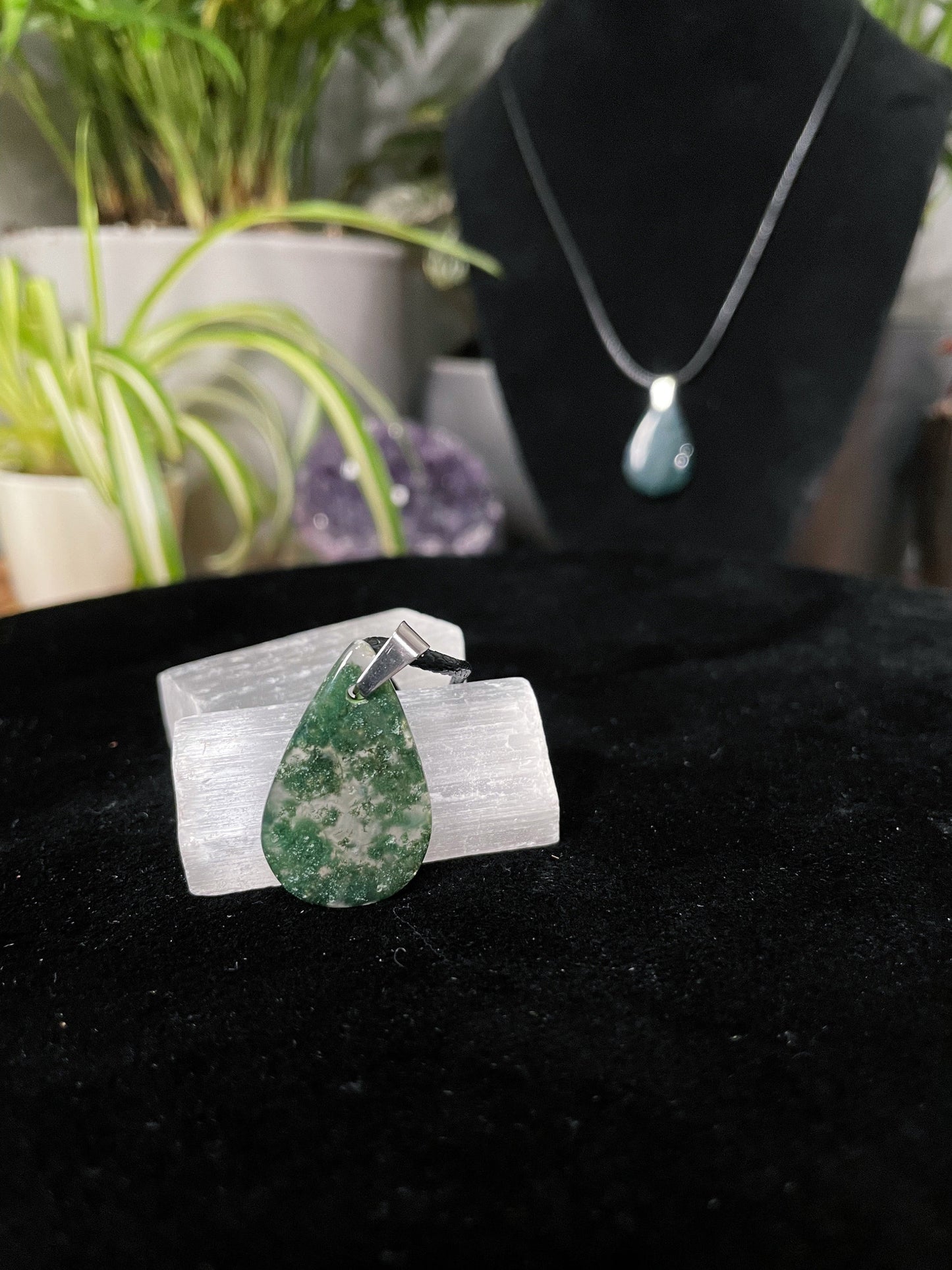 Moss Agate Teardrop Pendant Necklace crystal