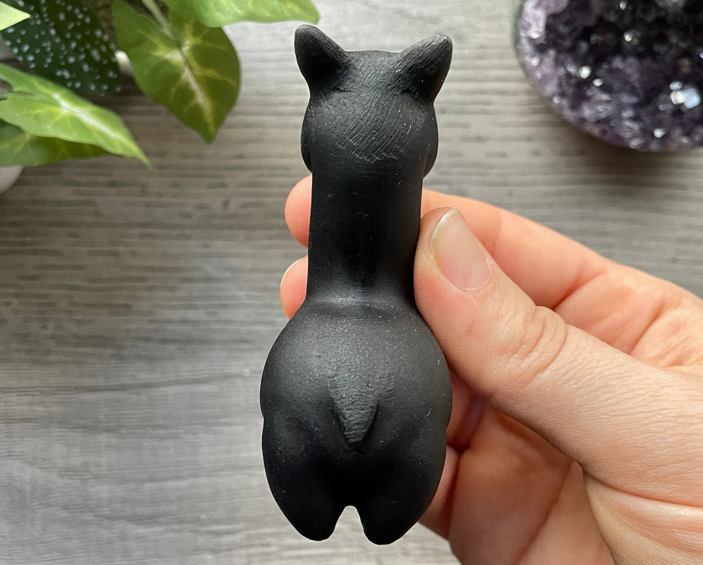 Matte Obsidian Alpaca / Llama Crystal Carving, back