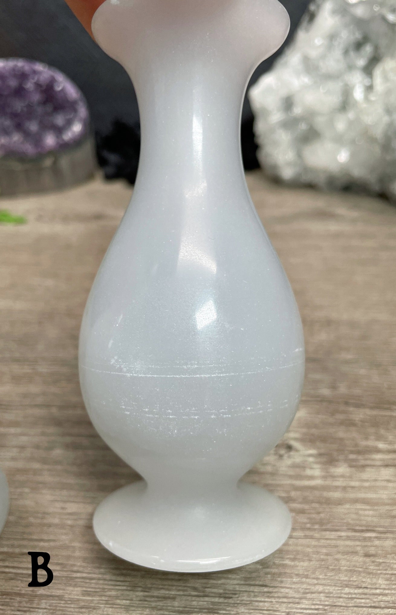 White Marble Vase Crystal Carving, close-up 2