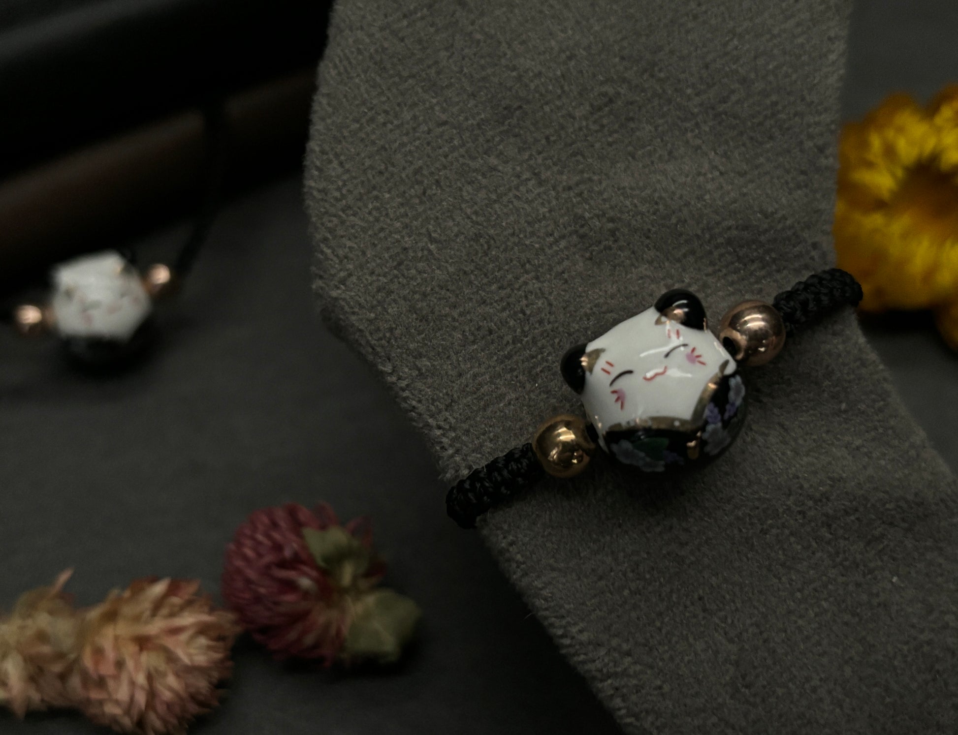 Black Maneki Neko "Lucky Cat" Bracelet (Twisted Nightshade Jewellery) close up