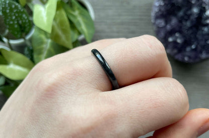 Black Nephrite Jade Ring (Size 6.5) side