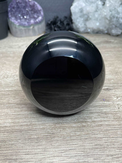 Black Obsidian Gourd Crystal Carving, bottom