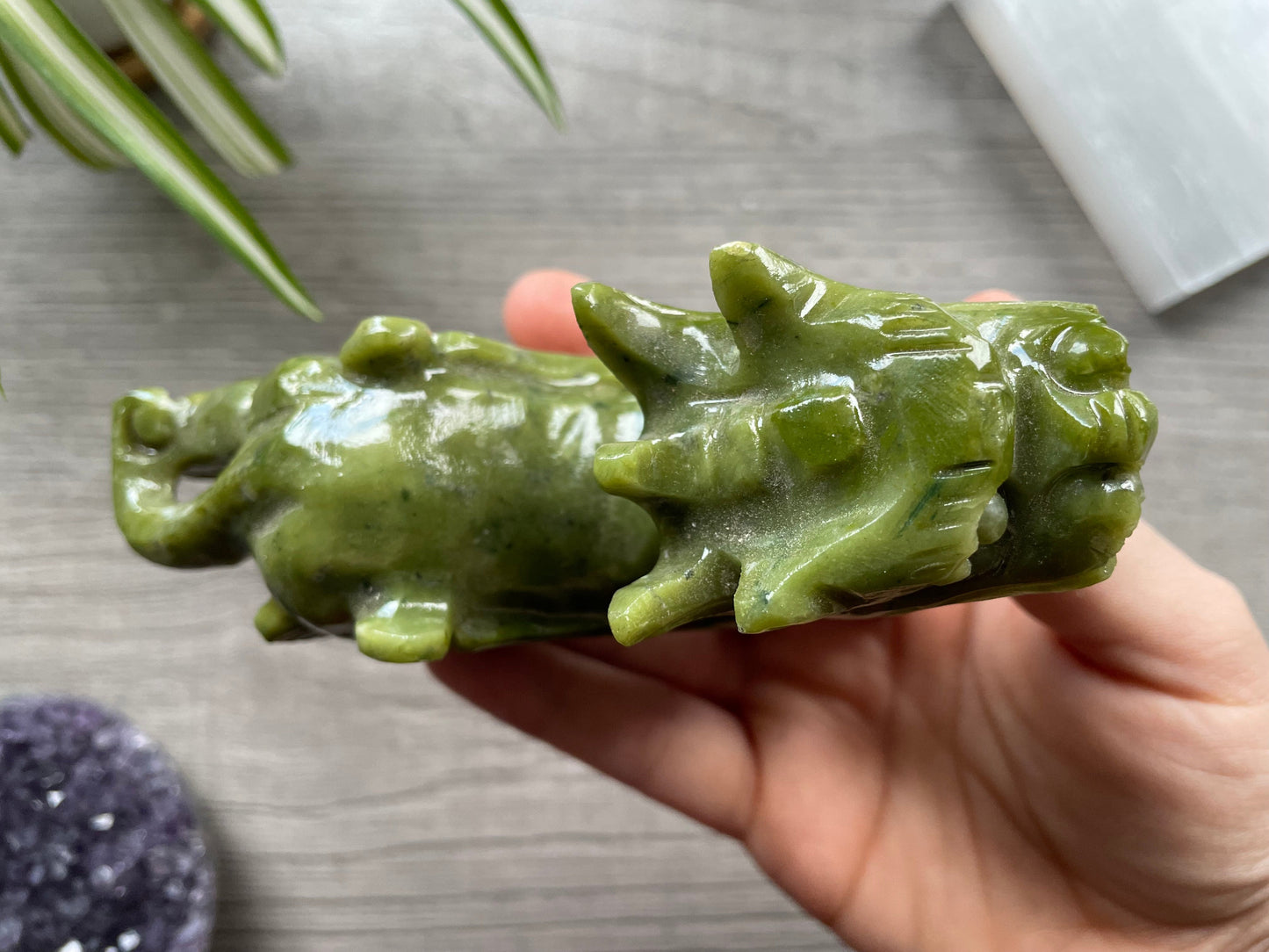 Xiuyan "Jade" Pixiu (C) Crystal Carving top