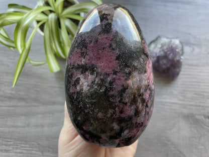 Rhodonite Freeform - .65kg - The Wandering Fox Emporium, Your Crystal Store back