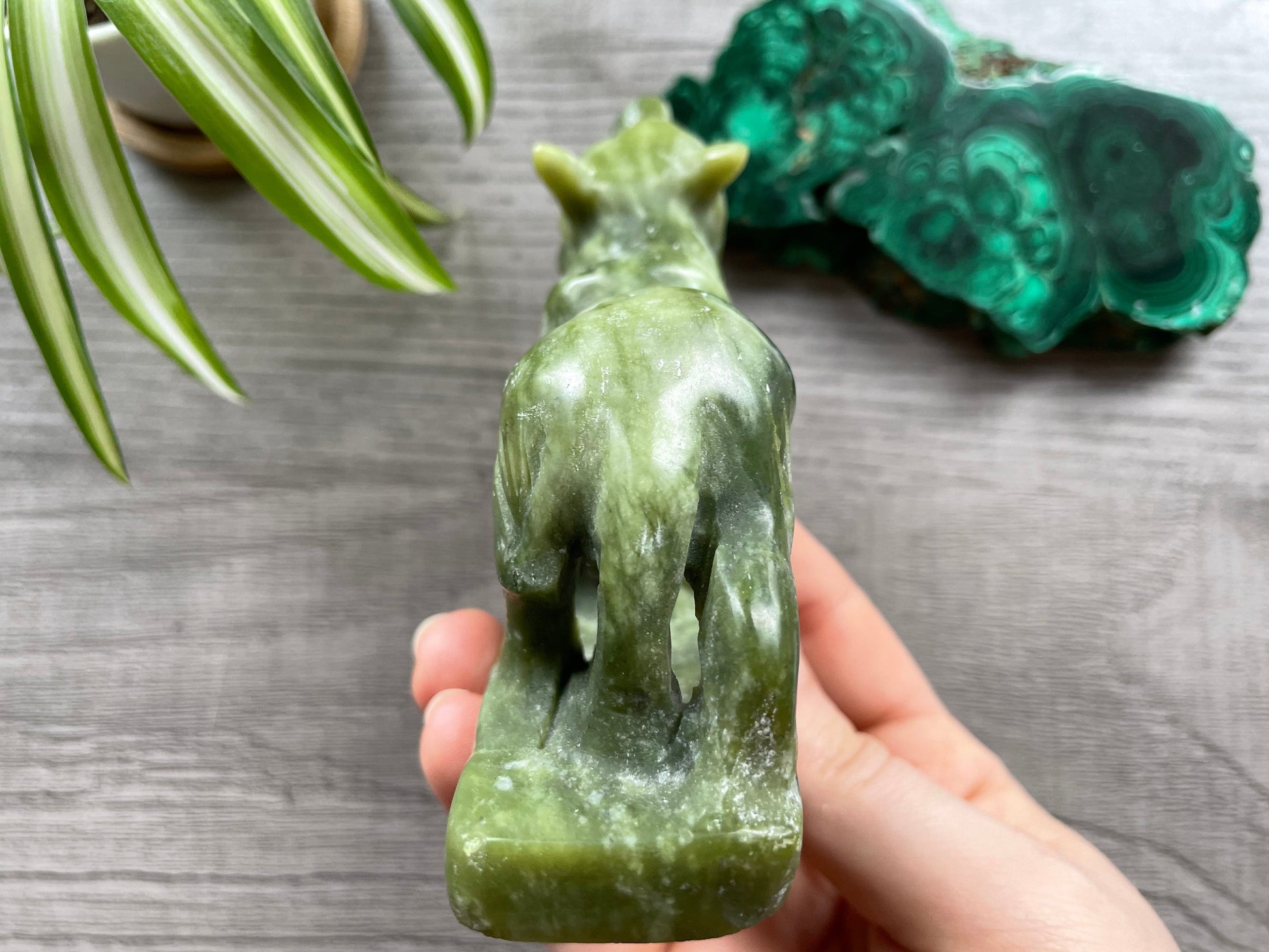 Xiuyan Jade Wolf Crystal Carving back
